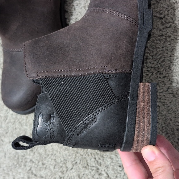 Sorel Women's Chelsea Boots/blackened brown/SIZE 5.5 excellent used condition - Picture 2 of 11